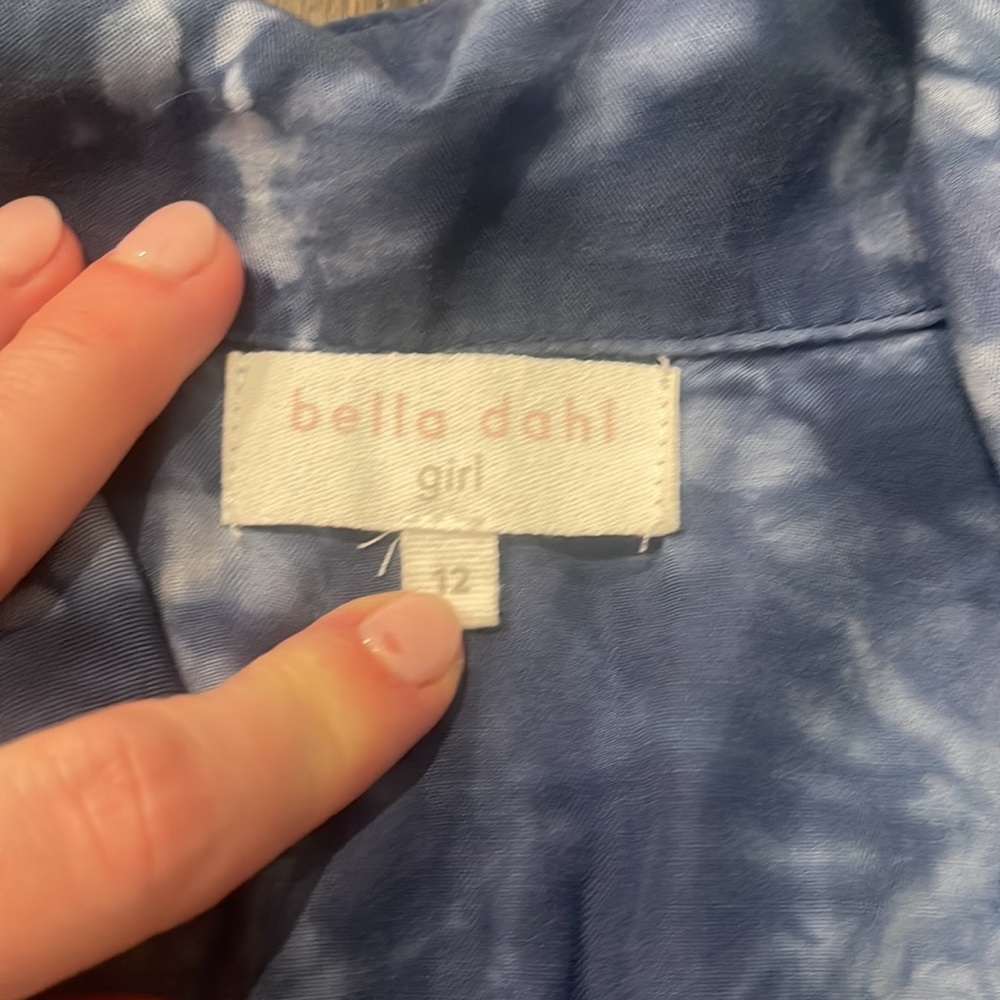 Bella Dahl Girl’s Tie Dye cap sleeve shirt dress with pockets - Picture 2 of 5